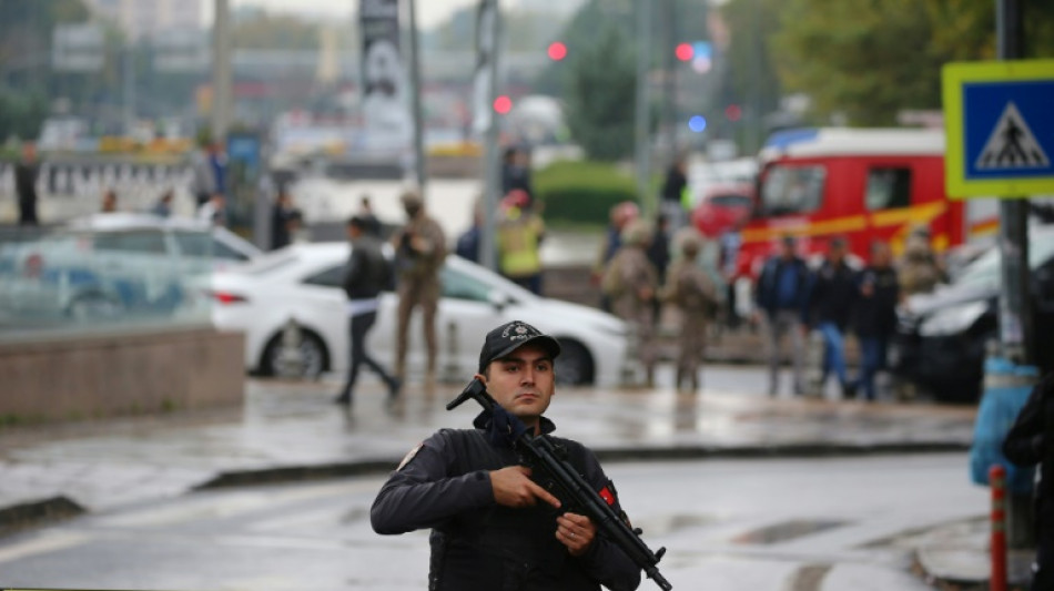 Selbstmordattentat in Ankara vor Beginn der Sitzungsperiode des Parlaments