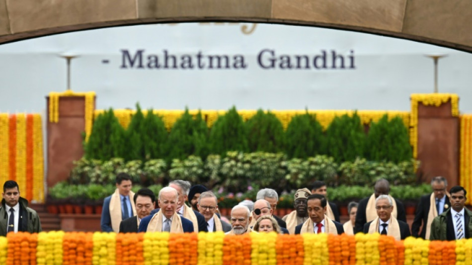 Wet feet dampen G20 leaders' Gandhi tributes in India