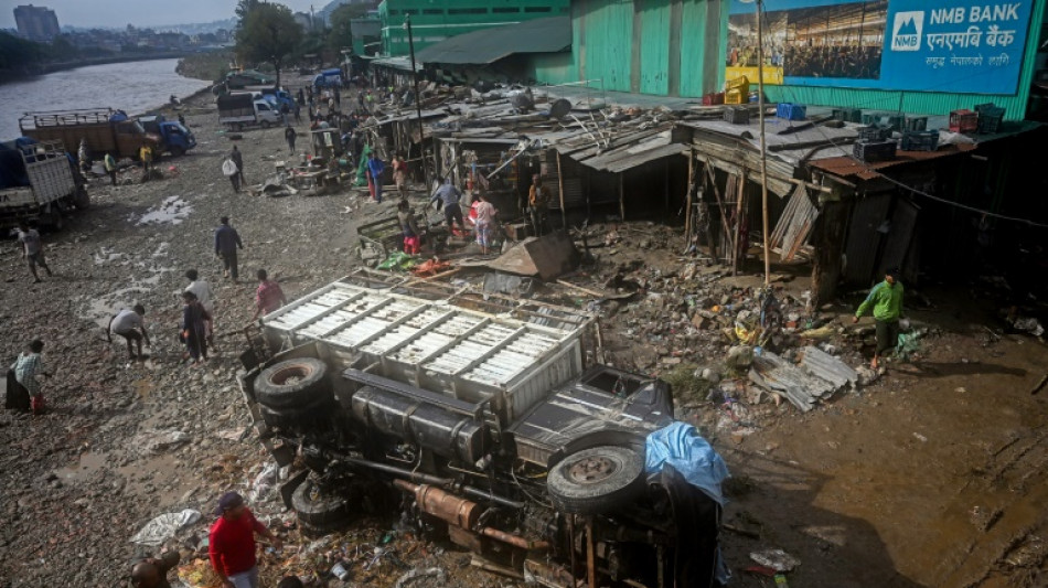  Nepal surveys flood wreckage as death toll reaches 200 