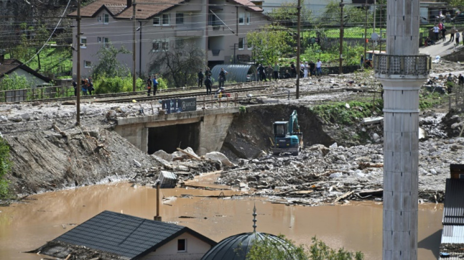 Bosnia floods kill 16 people