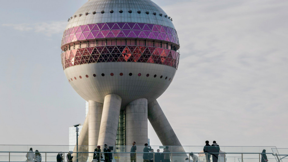 Borsa: Shanghai apre a -0,12%, Shenzhen a -0,01%