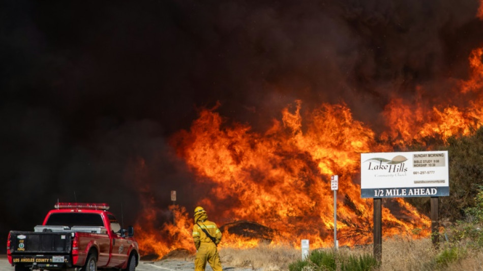 Erneut Großfeuer nahe Los Angeles ausgebrochen