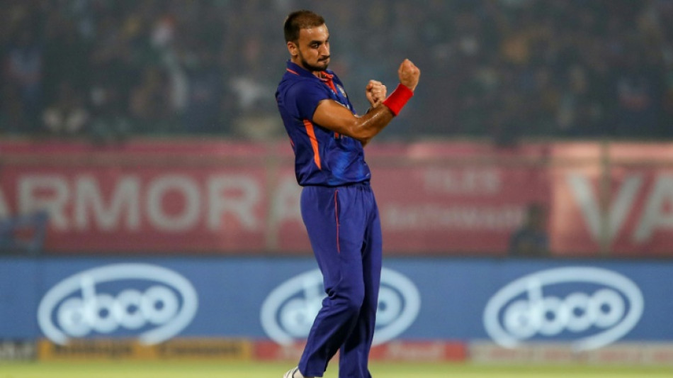 Pant hails 'fantastic' bowlers as India thrash S. Africa in third T20