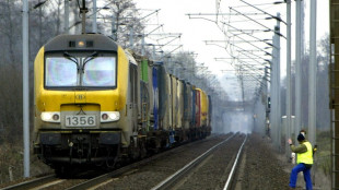 Menace d'attentats sur le réseau SNCF: ouverture du procès contre le "groupe AZF"