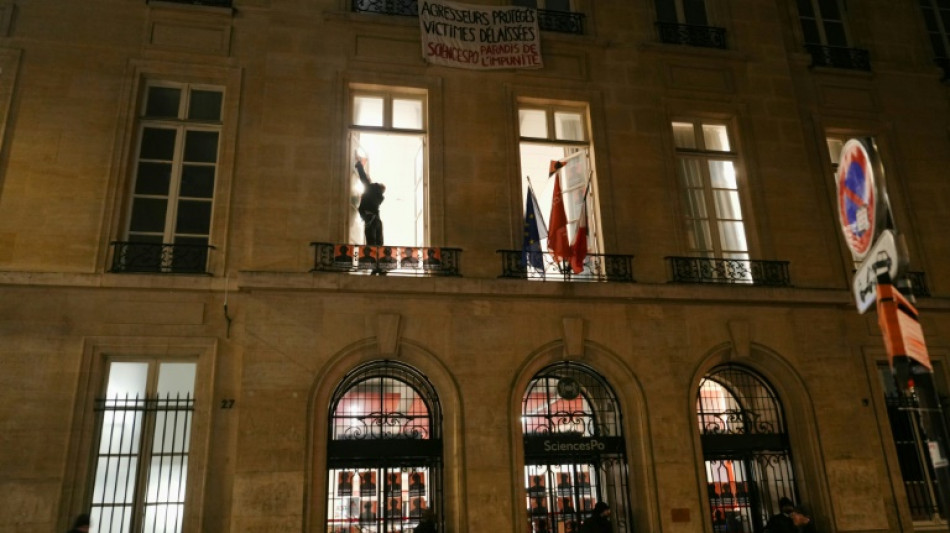 El director de una universidad de élite francesa, acusado de violencia doméstica, propone su renuncia temporal