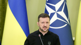 Zelensky moves to court European leaders in drive for military aid