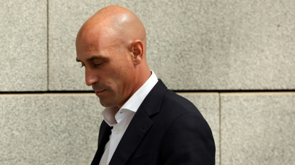 Affaire du baiser forcé: deux ans et demi de prison requis contre l'ex-patron du foot espagnol