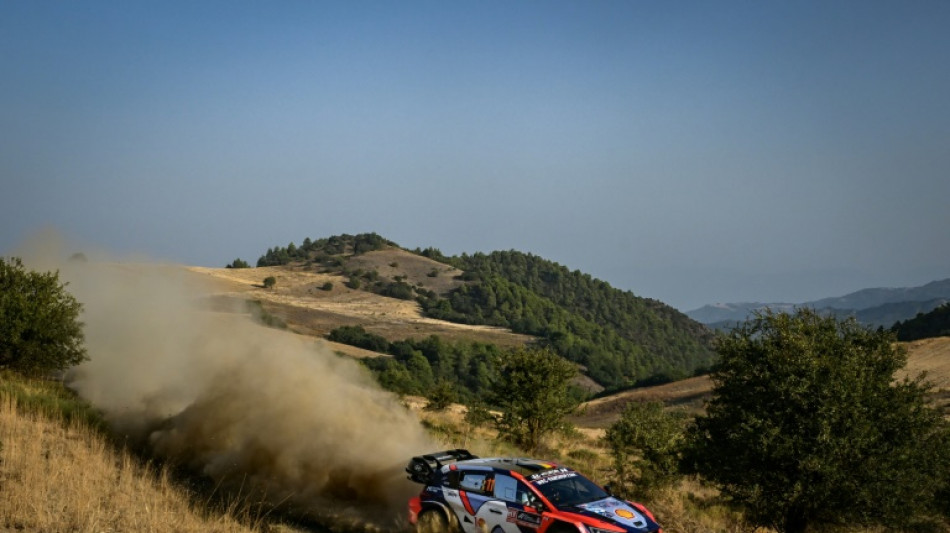 WRC: Neuville retrouve la victoire en Grèce et se rapproche du titre