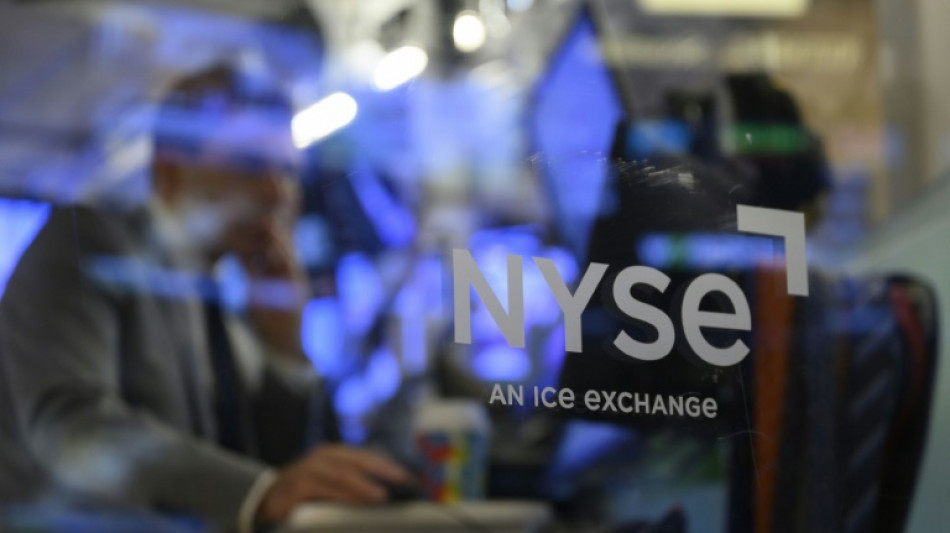 Wall Street, en baisse, calme le jeu après l'euphorie de la veille