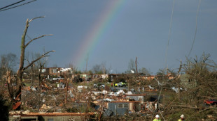 Sube a 26 el saldo de muertos por tornados y fuertes tormentas en EEUU