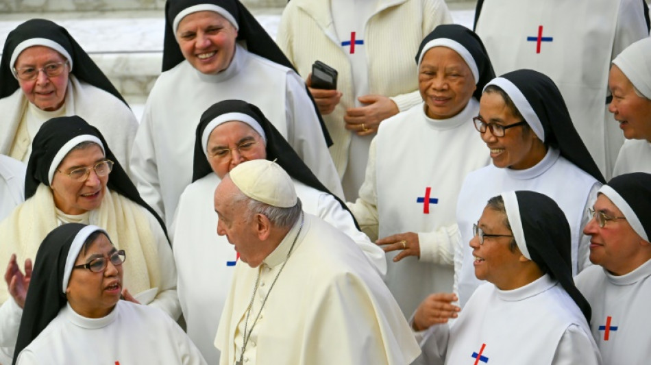 Entre progrès et "plafond de verre", la lente émergence des femmes au Vatican