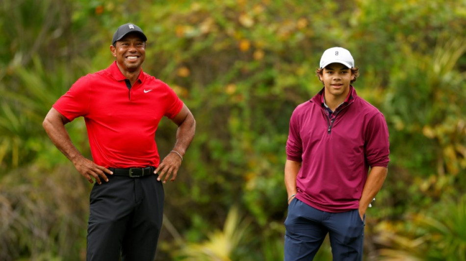 Golf: Tiger Woods de retour pour une compétition en duo avec son fils