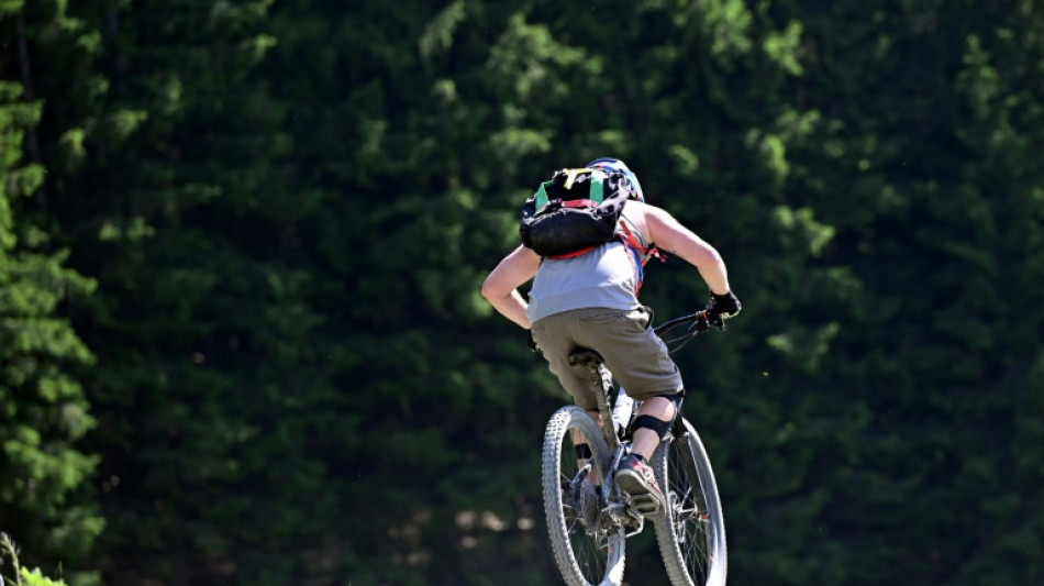 En Autriche, le VTT taille sa route dans des Alpes sans neige