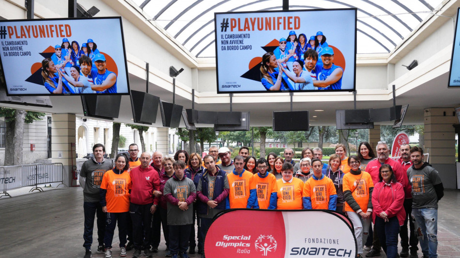 Volontari Snaitech e atleti Special Olympics a Ippodromo S.Siro