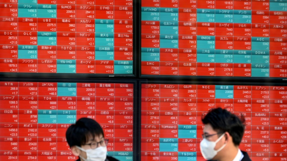 Bourse de Tokyo: le Nikkei finit au-dessus des 35.000 points, une première depuis 34 ans