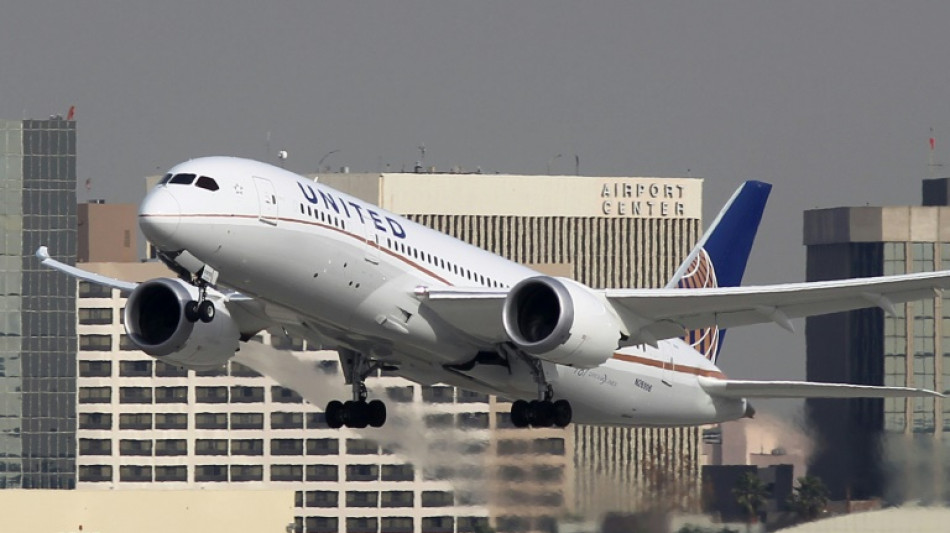 United Airlines encarga 100 aviones 787 a Boeing