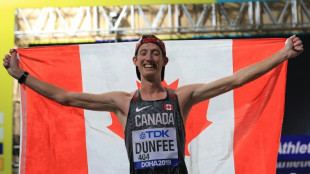 El canadiense Evan Dunfee bate el récord mundial de 35 km marcha