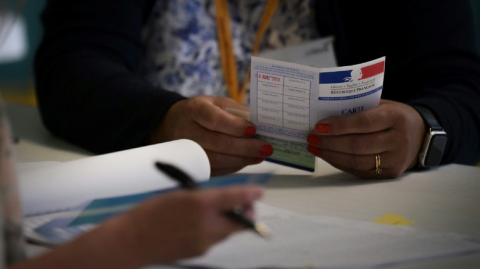 Richtungsentscheidung in Frankreich: Rechtspopulisten bei Parlamentswahl Favoriten