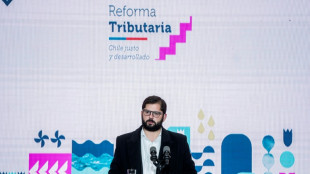 Boric presenta reforma tributaria para financiar derechos sociales en Chile