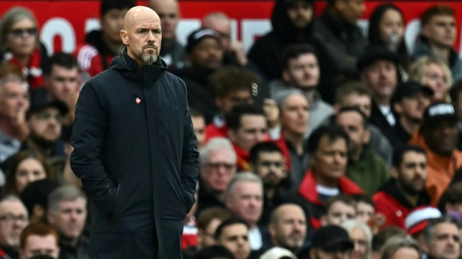  Man Utd start no cause to 'panic' says under-fire Ten Hag  