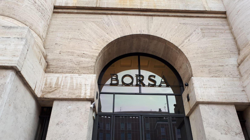 Borsa: Milano giù con l'Europa e Wall Street in attesa della Fed