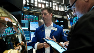 Wall Street ouvre en ordre dispersé et cherche à maintenir l'élan de jeudi