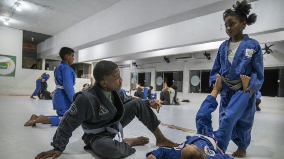 Brazilian jiujitsu offers lifeline to Rio favela kids