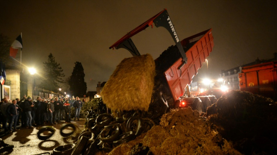 Manifestation d'agriculteurs au Mans pour réclamer de meilleurs prix 