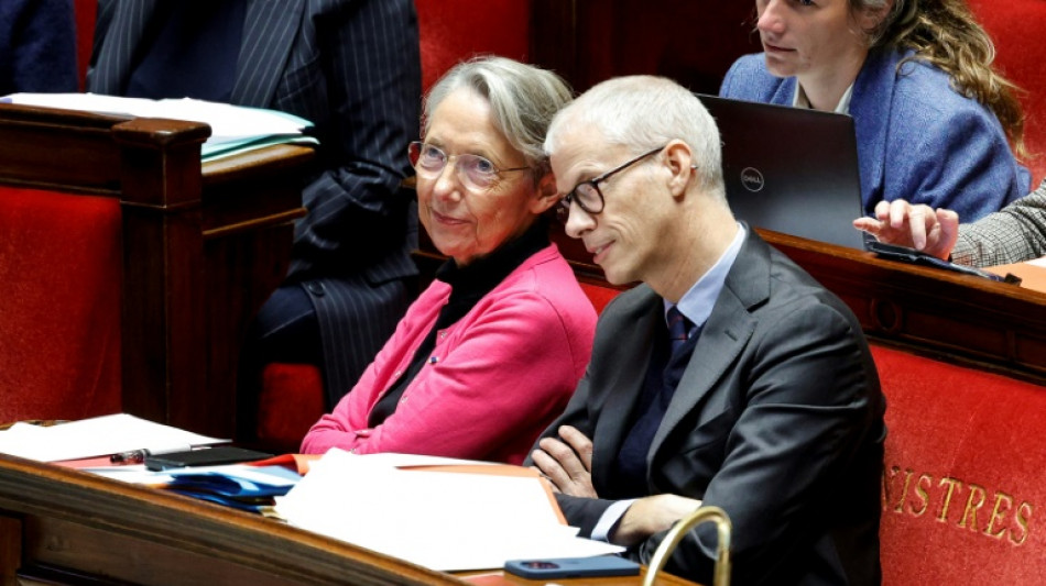 Programmation budgétaire: un 49.3 sans Elisabeth Borne attendu à l'Assemblée