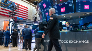 En modeste hausse, Wall Street reprend confiance avant la fin du mois