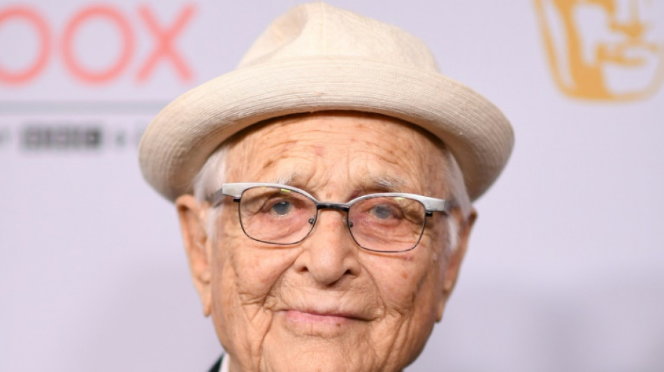 Muere Norman Lear, pionero de la comedia televisiva en EEUU 