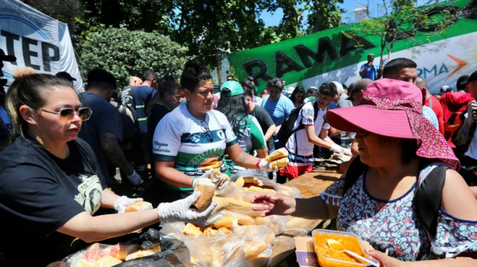 Greve do transporte contra Milei afeta mais de um milhão de passageiros