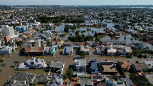 Ayuda y donaciones se distribuyen en el sur de Brasil, que espera más lluvias