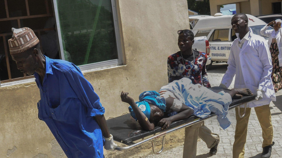  Sale a 32 il numero dei morti nell'attacco kamikaze in Nigeria 