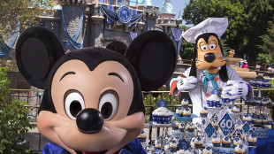 Vince Topolino, le maschere di Disneyland aderiscono a sindacato