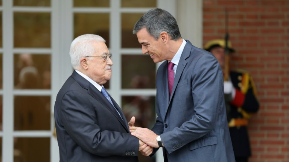 A Madrid, Sánchez réaffirme à Abbas son soutien total à la cause palestinienne