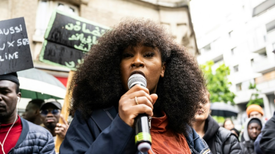 Marches en France contre les violences policières, au moins 2.000 personnes à Paris malgré l'interdiction