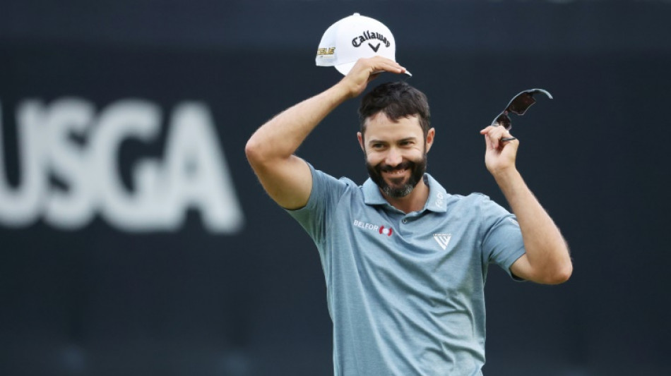 Hadwin leads the US Open by treating it like any old event