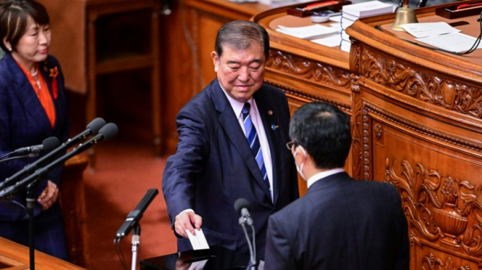  Novo premiê japonês enfrenta o risco de perder maioria em eleições antecipadas 