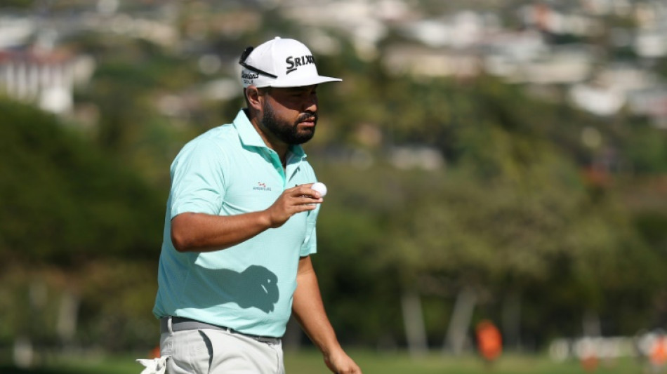 Spaun shoots 65 to seize Hawaii PGA lead as Fishburn fades