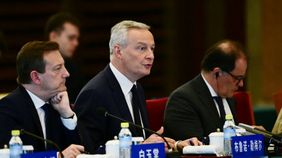 A Pékin, Bruno Le Maire fait les yeux doux aux investisseurs chinois