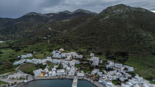 Grèce: le stress au quotidien des habitants d'Amorgos secoués par des séismes