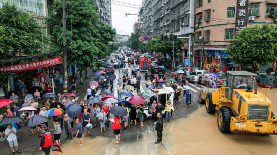 Pluies torrentielles en Chine: au moins 20 morts, des dizaines de disparus