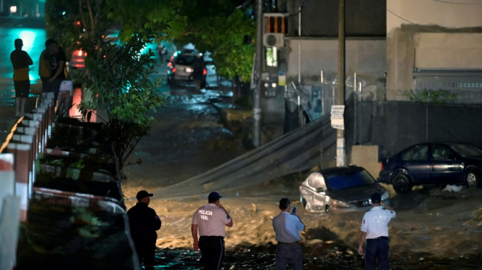 Roslyn se degrada a tormenta tropical tras dejar daños materiales en México