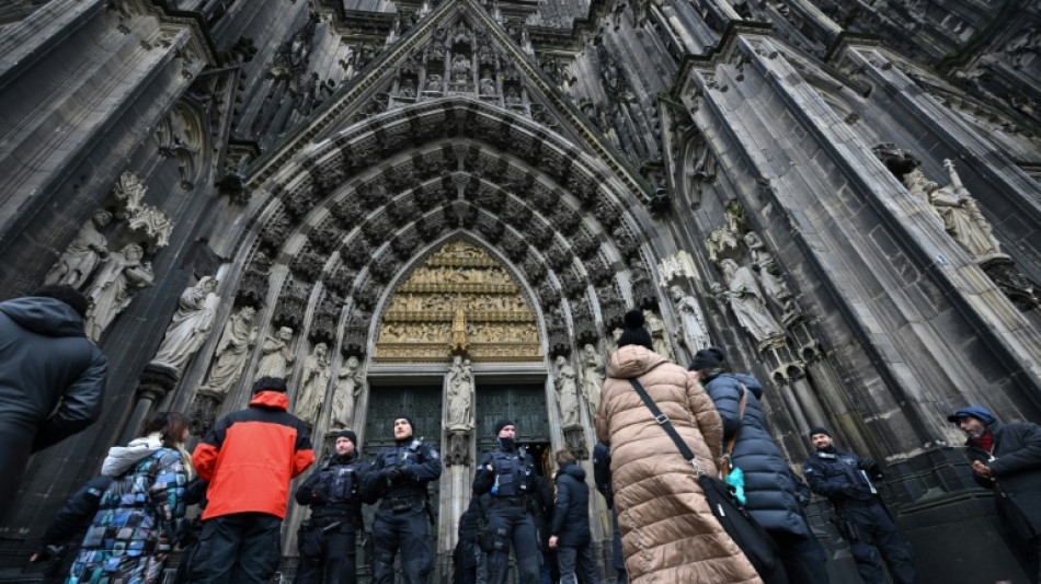 Durchsuchungen und Festnahmen nach Anschlagswarnungen in Köln