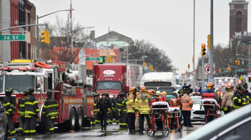 Au moins 13 blessés après des tirs dans le métro de New York