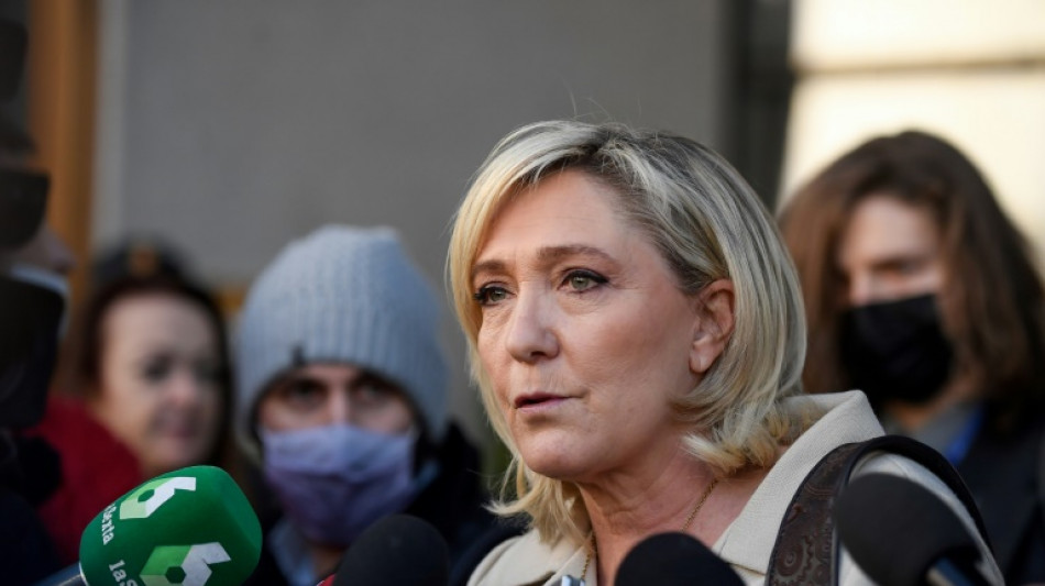 Marine Le Pen avec ses alliés européens à Madrid sans éteindre le feu français