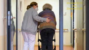 Zahl der Beschäftigten im Gesundheitswesen 2022 mit sechs Millionen fast konstant