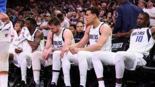 NBA fines Mavericks $25,000 for bench decorum violations