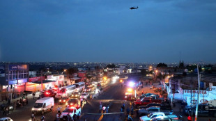 Swoop on drug cartels sparks chaos in two Mexican states